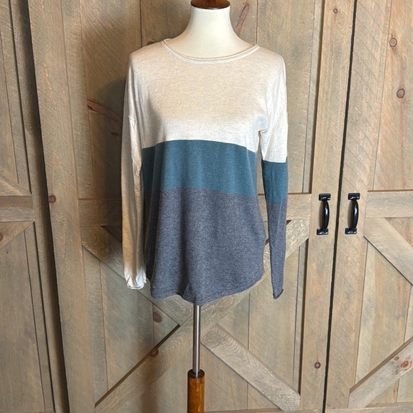 Smartwool Shadow Pine wool blend crew sweater / color block design Size Medium - Picture 2 of 8